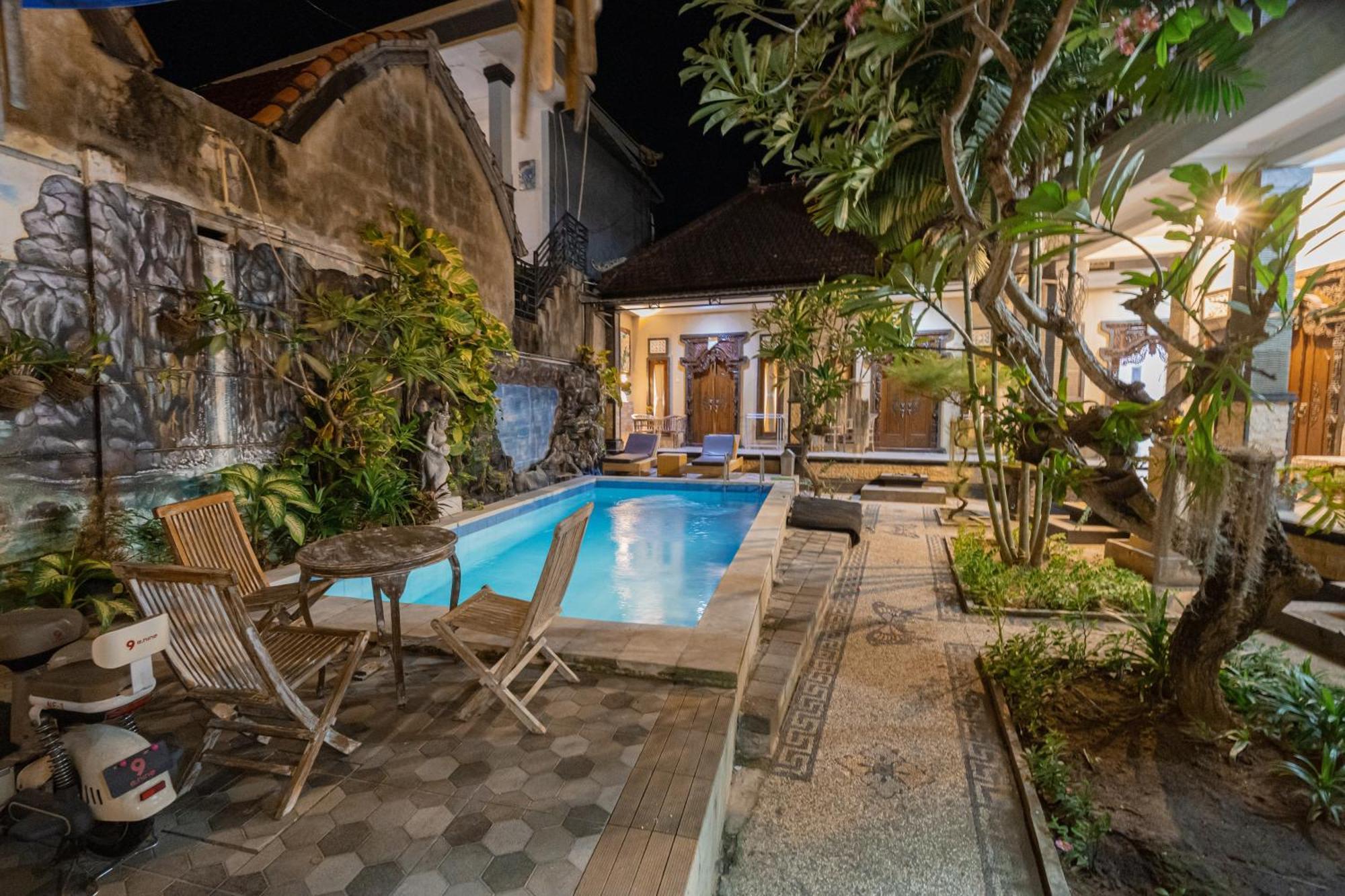The Mel Homestay Batununggul Exterior foto